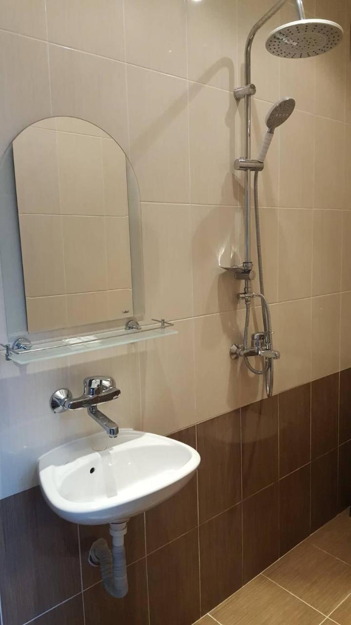 Guest House Chinar 08 Kirkovo  Bagian luar foto